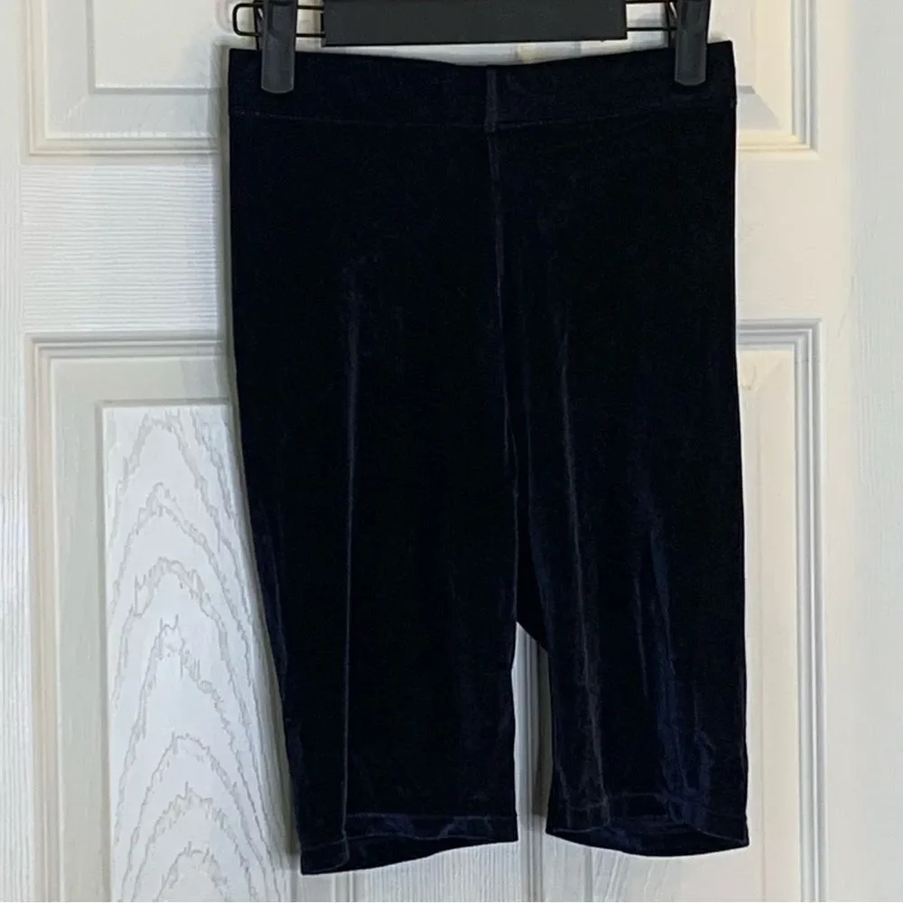 Fabletics Velour biker shorts Dark Navy Size Small